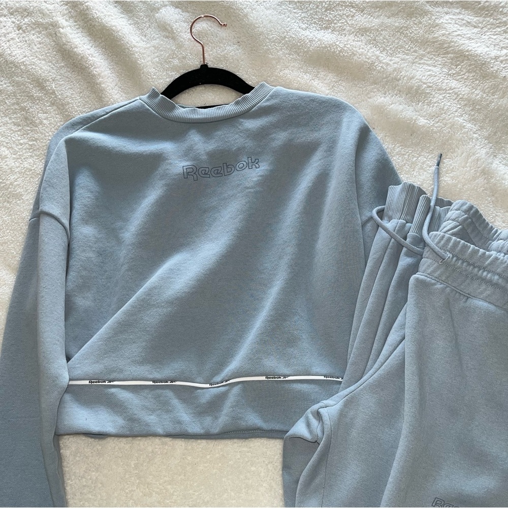 baby blue rebook sweatshirt and sweatpants set